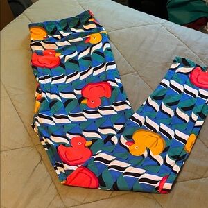 LuLaRoe Multicolor Duck Pattern Leggings
